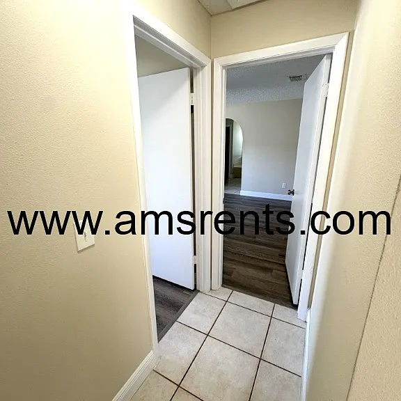 1080 Hali Ridge Ct — Photo 17