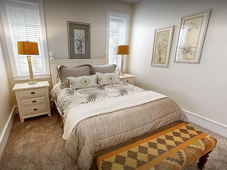 1028 Cottage Dr — Photo 16