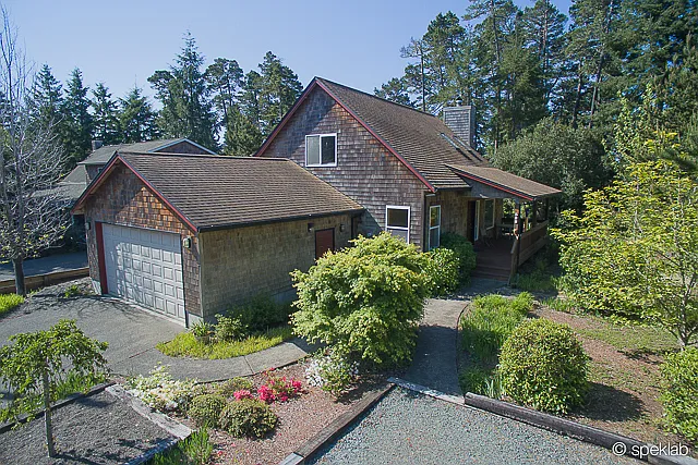 588 Epoh Ave photo 1