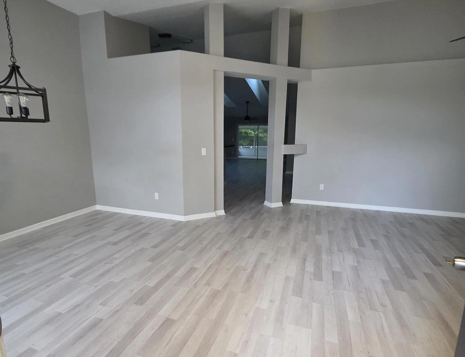 3 bed, 2.0 bath, 1880 sqft, $1,875 — Photo 3