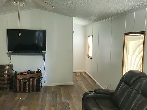 3rd image of 1850 E 181st Ave #1a6