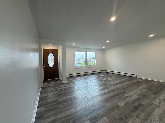 4849 N Bailey Ave — Photo 4