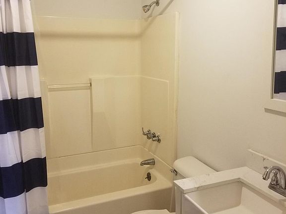 3rd image of 63212 54th Ave