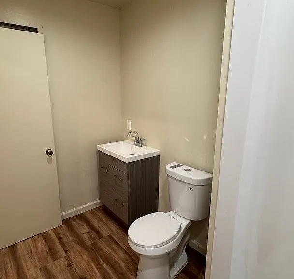 493 N Alta Ave #A — Photo 22