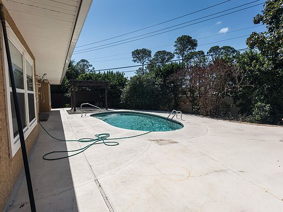 5th image of 8216 Grand Palm Blvd