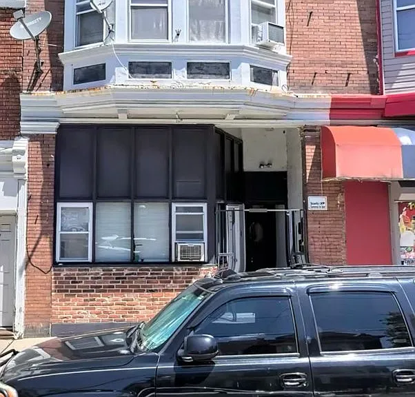 1103 Lindley Ave — Photo 1