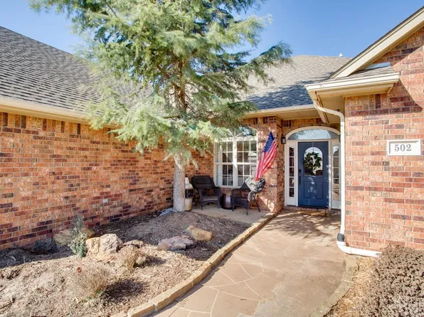 502 Cougar Ln, Enid, OK 73703