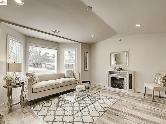 5th image of 8200 Iris St