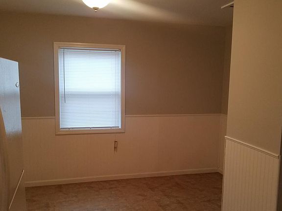 2nd image of 2814 Shirley Dr
