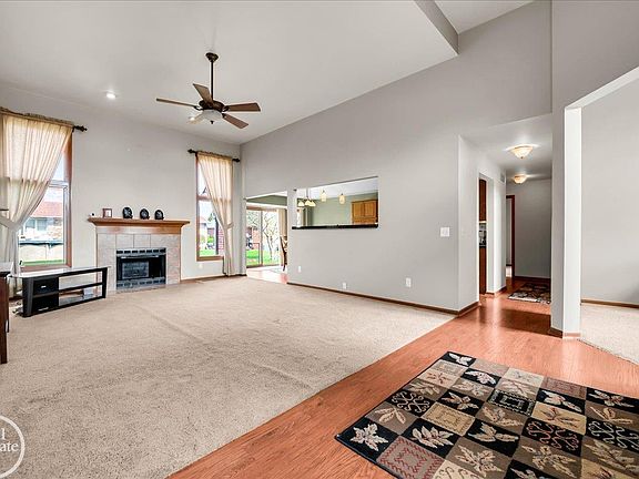 4th image of 34521 Blue Spruce Rd