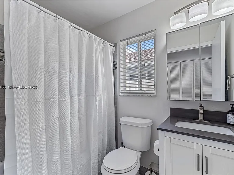 1356 Presidio Dr — Photo 9