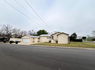 990 Evans Ave, Eagle Pass, TX 78852