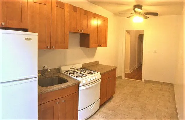 Rented by Living Dream Realty | media 12