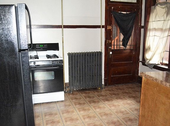 3rd image of 3715 W Belden Ave #1R