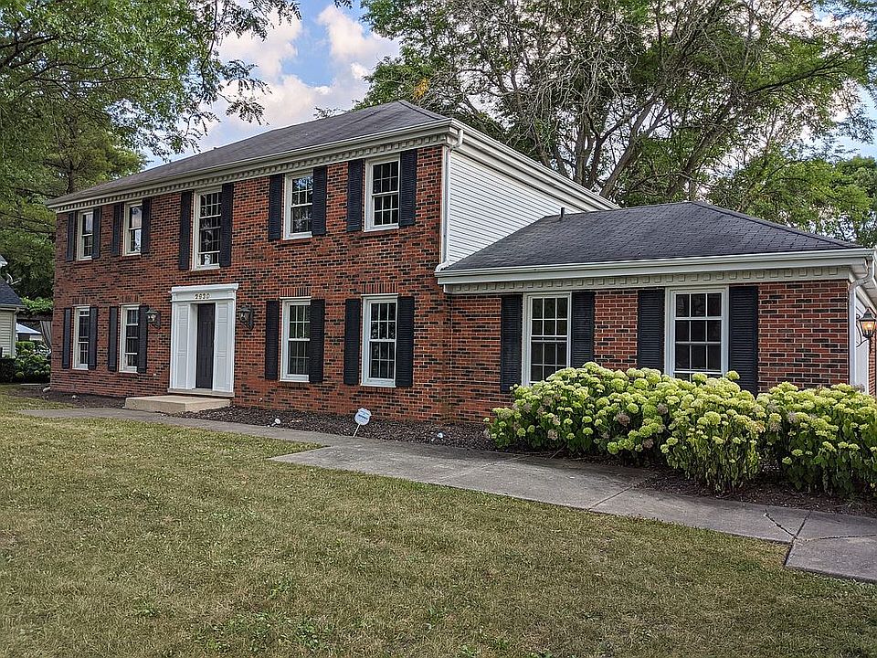 2nd image of 2939 Canterbury Dr