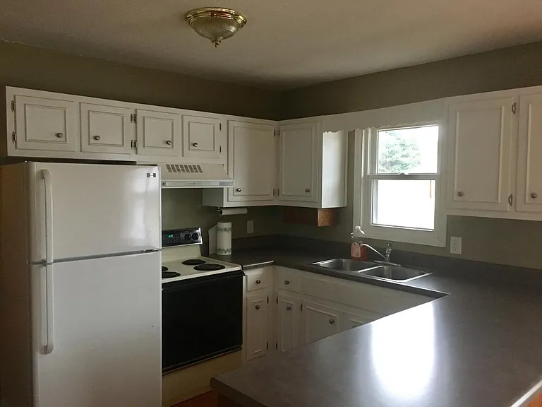 1036 Plum Springs Rd — Photo 5