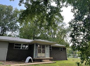2433 Clover Cir, Newburgh, IN 47630