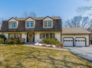 111 Meadowview Dr, Trumbull, CT 06611