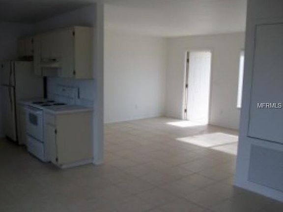 5th image of 18638 Kerrville Cir