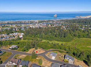 13 Reddekopp Rd, Pacific City, OR 97135
