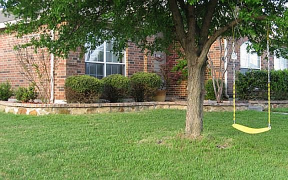 2nd image of 1316 Fieldstone Dr