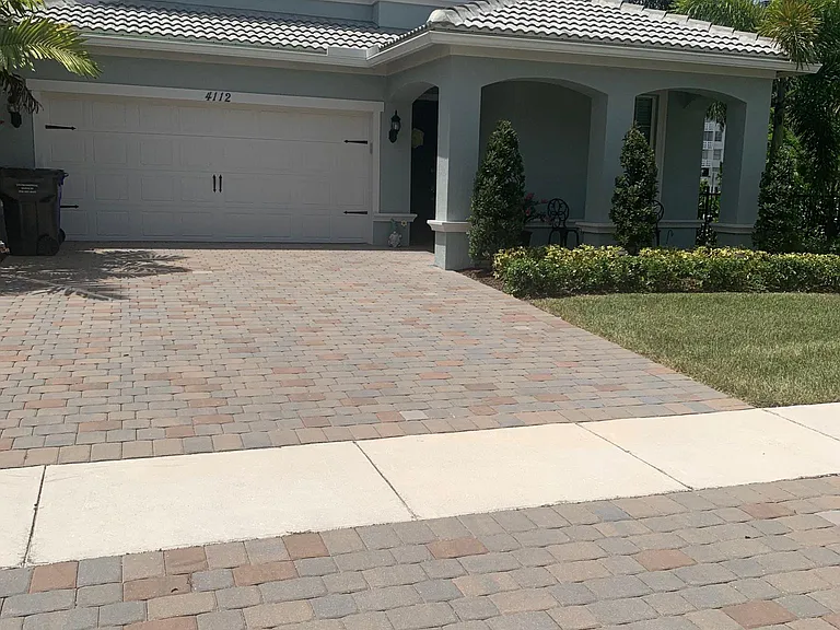 4112 Large Leaf Ln — Photo 1