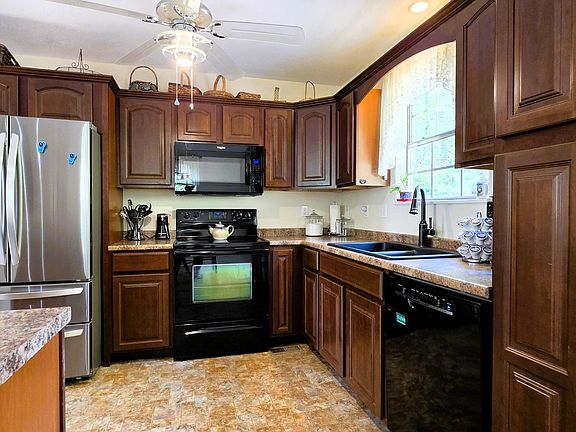 5th image of 5848 Outer Dr