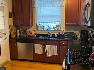 4335 N Troy St APT 3S, Chicago, IL 60618
