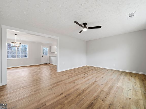 5th image of 7258 Banks Mill Rd