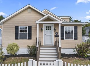 8 South Ave, Atlantic Highlands, NJ 07716
