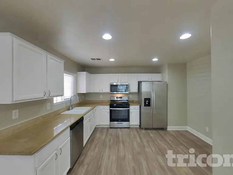 5230 Shreve Ave — Photo 7
