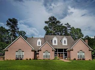 202 W Armistead Dr, Brandon, MS 39042