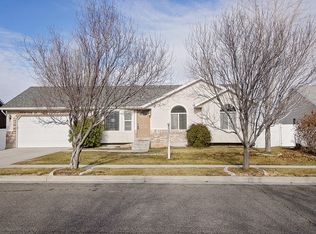 5344 W Elk Horn Peak Dr, Riverton, UT 84096