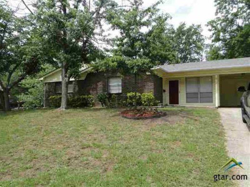 1st image of 510 Maxwell Dr