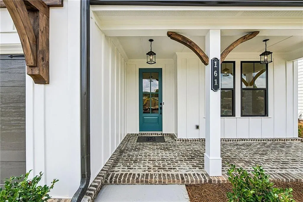 3 bed, 2.0 bath, 1815 sqft, $2,950 — Photo 4