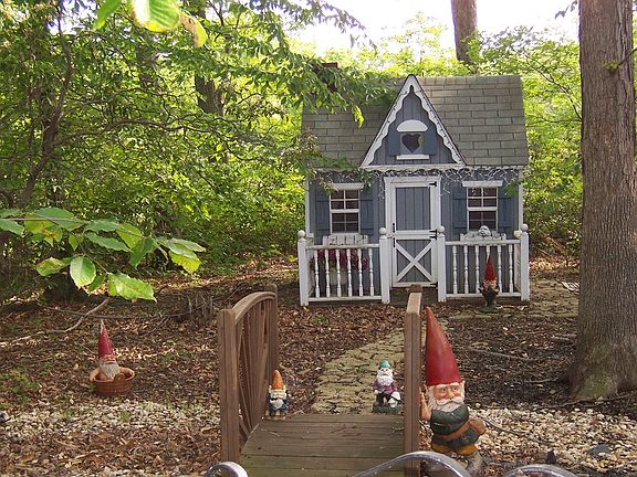 Secret Garden Playhouse