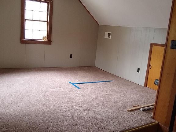 2nd image of 2305 Greenwood Dr