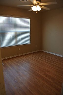 3rd image of 80 Madeline Dr