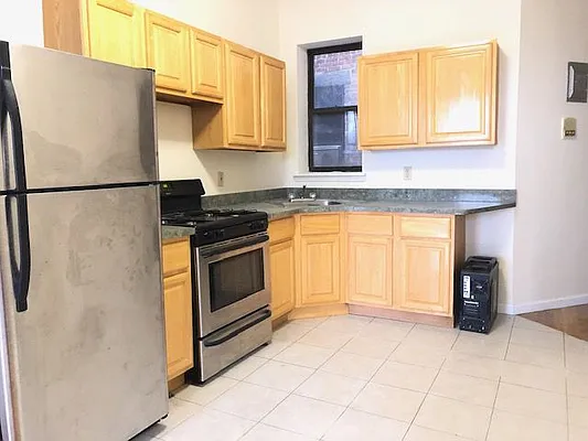 Rented by Lang Realty LLC | media 12