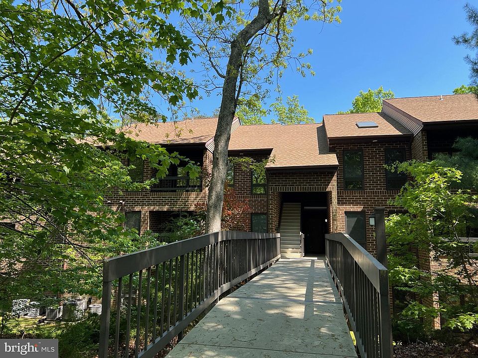 1st image of 23240 Chestnut Oak Ct APT 1045