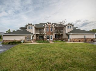3631 E Barbara Ct APT 8, Oak Creek, WI 53154