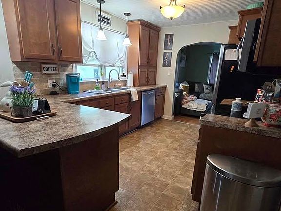 2nd image of 2805 N Eby Dr
