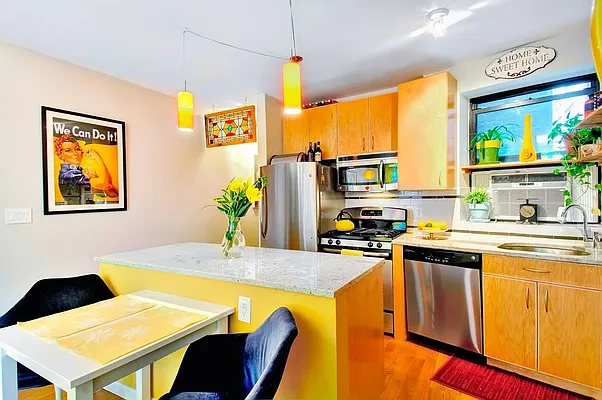 Sold by Nest Seekers International | media 19