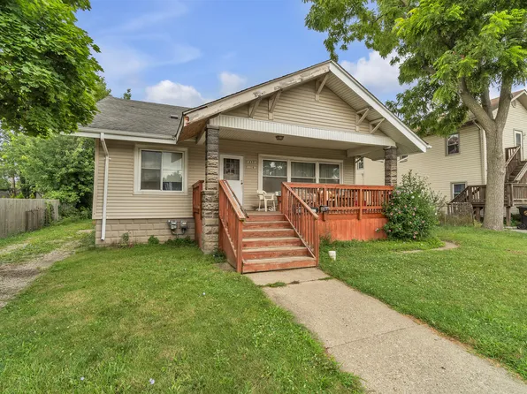 418 Saint Joseph St, Trenton, MI 48183