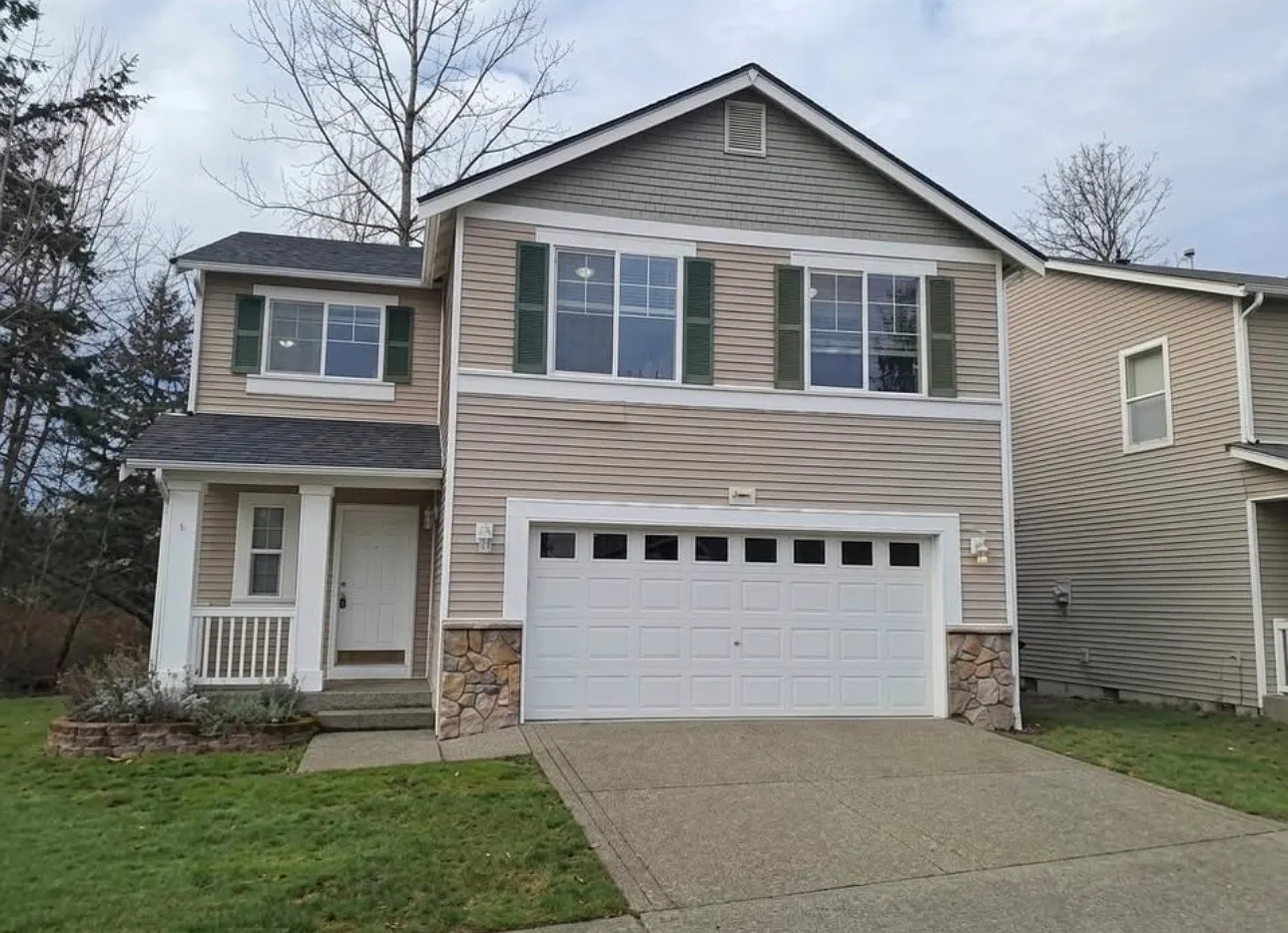 3 bed, 2284 sqft, $2,800 — Photo 1