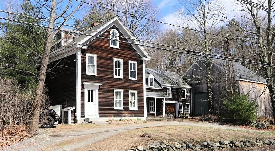 1st image of 92 Maynard Rd