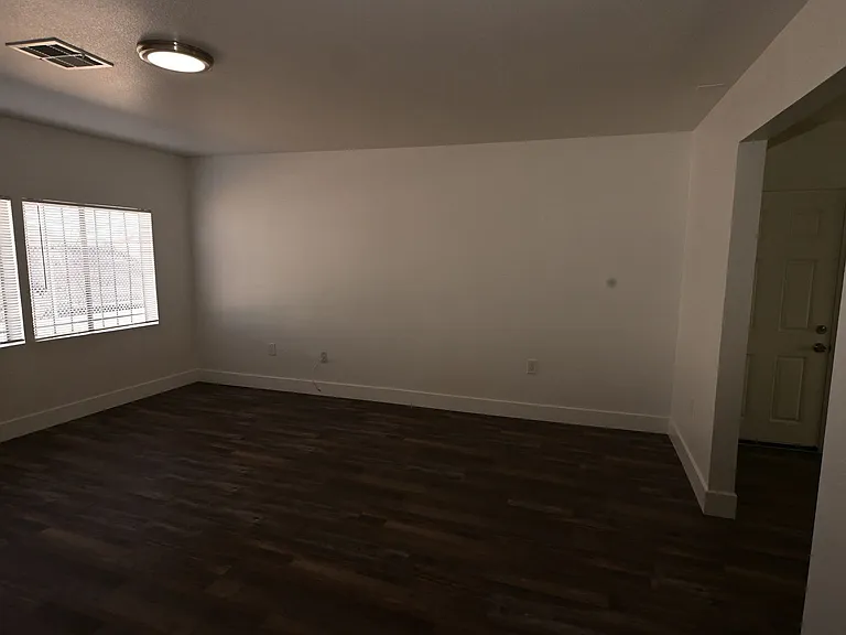 1007 C St #1 — Photo 7