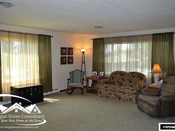 4th image of 675 Longview Dr