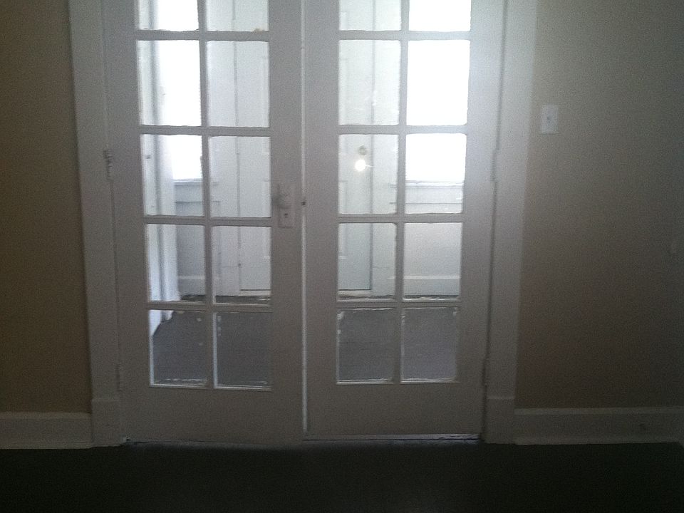 Entry/Foyer
