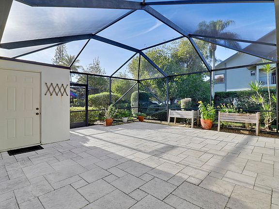 4th image of 6224 SE Monticello Terrace #6224